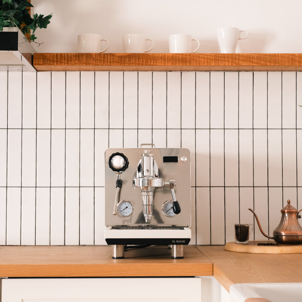 Machine à expresso compacte et intelligente El Rocio Manus S